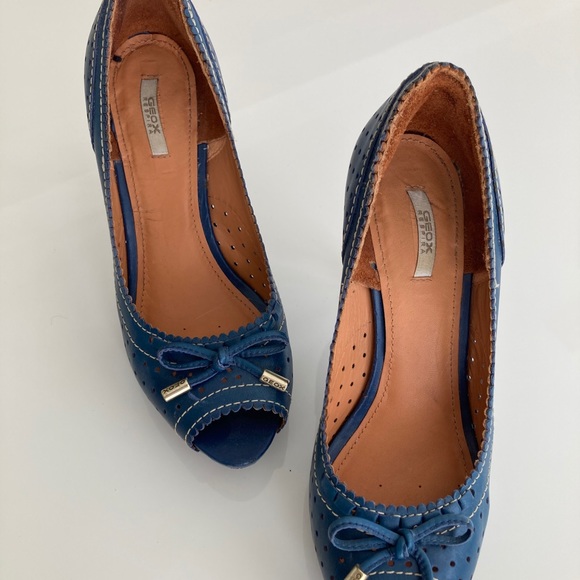 Geox heels - Picture 2 of 8